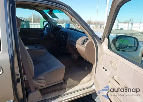 2002 Toyota Tundra Sr5 из США, поврежденный, VIN 5TBRN34122S260163